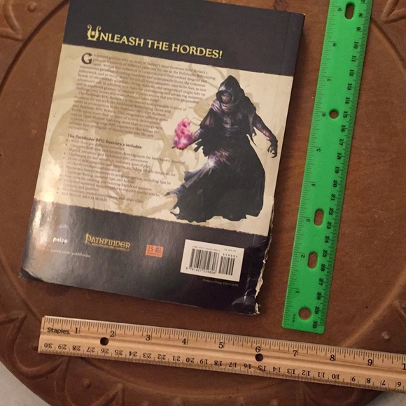 Pathfinder roleplaying game book #1 - Picture 3 of 17